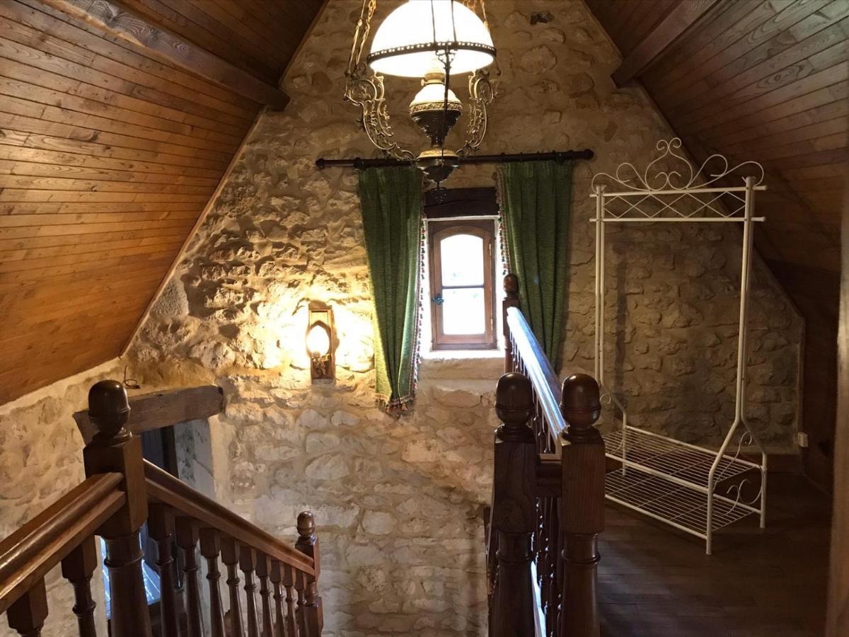 Le Petit Chateau - Adults Only Property Льо Бюг Екстериор снимка