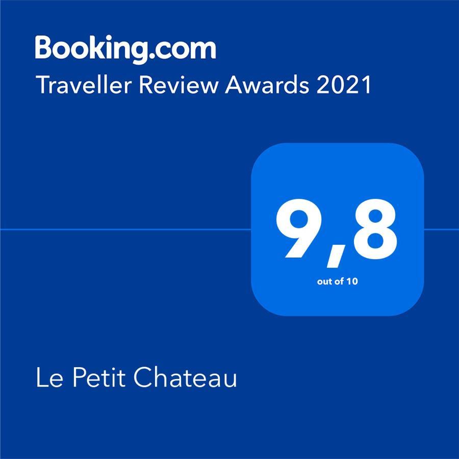 Le Petit Chateau - Adults Only Property Льо Бюг Екстериор снимка