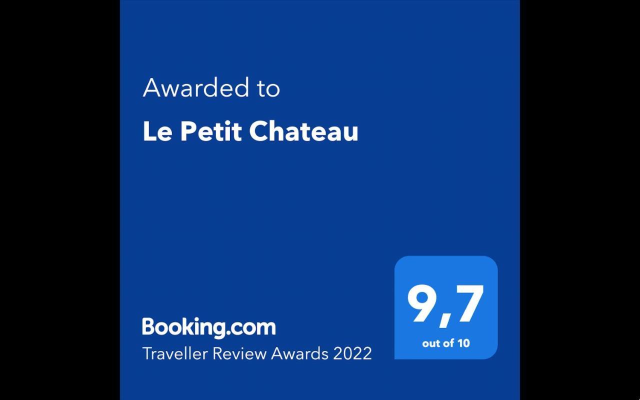 Le Petit Chateau - Adults Only Property Льо Бюг Екстериор снимка
