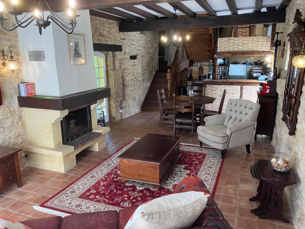 Le Petit Chateau - Adults Only Property Льо Бюг Екстериор снимка