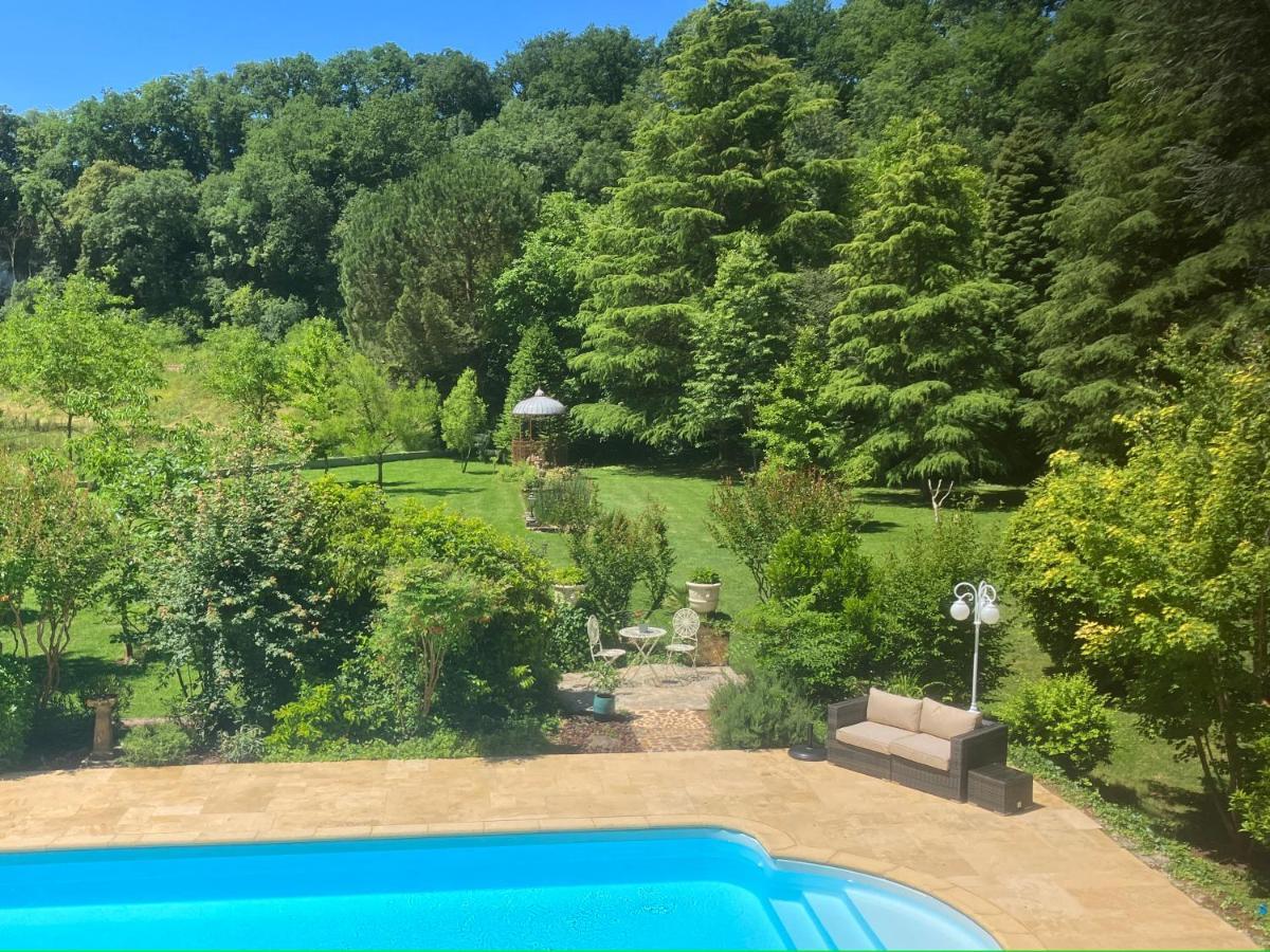 Le Petit Chateau - Adults Only Property Льо Бюг Екстериор снимка